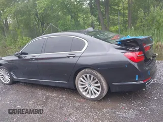 2019 BMW 7 Series 740i с VIN WBA7E2C58KB454665, выставлен на аукционе IAAI как лот 42441437 с пробегом 89 560 миль миль и . История ставок и продаж доступна на DreamBid. Изображение 14.