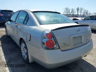 2006 Nissan Altima 2.5 S with VIN 1N4AL11DX6N420451, listed as a IAAI auction lot 41906414 with 162,086 mi miles. Bid and sale history available at carsss.com. Image 3.