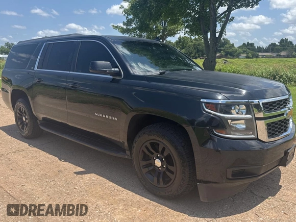 2017 Chevrolet Suburban LT z VIN 1GNSKHKC4HR207031, wystawiony jako Copart lot #62150635 z przebiegiem 209 342 mil mil oraz Czysty tytuł • Clean title. Historia ofert i sprzedaży dostępna na DreamBid. Obrazek 1.