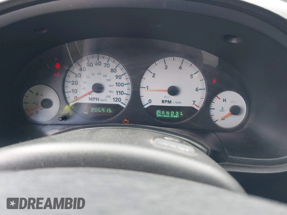 2005 Dodge Caravan SXT with VIN 2D4GP44L75R193138, listed as a IAAI auction lot 42073429 with 206,915 mi miles and . Bid and sale history available at DreamBid. Image 7.