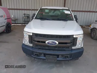 2017 Ford F-250 XL с VIN 1FDBF2A68HED79734, выставлен на аукционе IAAI как лот 42479755 с пробегом 59 208 миль миль и . История ставок и продаж доступна на DreamBid. Изображение 6.