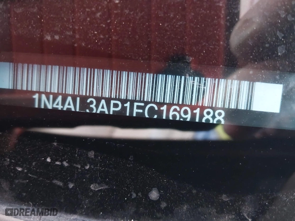 2015 Nissan Altima 2.5 SV with VIN 1N4AL3AP1FC169188, listed as a IAAI auction lot 41274644 with 82,222 mi miles. Bid and sale history available at carsss.com. Image 9.