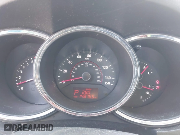 2011 Kia Sorento LX with VIN 5XYKTCA12BG123322, listed as a IAAI auction lot 41931012 with 148,765 mi miles. Bid and sale history available at carsss.com. Image 7.