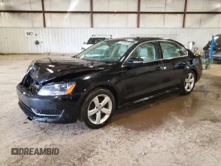 2015 Volkswagen Passat SE z VIN 1VWBS7A35FC028630, wystawiony jako Copart lot #52699485 z przebiegiem 161 754 mil mil oraz Czysty tytuł • Clean title. Historia ofert i sprzedaży dostępna na DreamBid. Obrazek 1.
