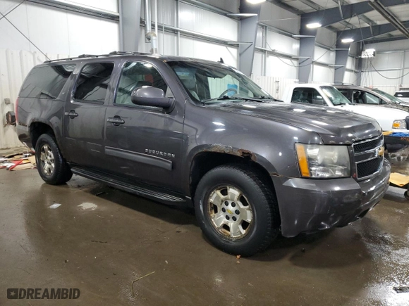 2010 Chevrolet Suburban LT with VIN 1GNUKJE30AR212437, listed as a Copart auction lot 88892185 with 343,089 mi miles and Salvage Title. Bid and sale history available at carsss.com. Image 4.