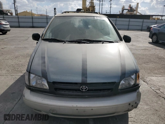 1999 Toyota Sienna LE with VIN 4T3ZF13C6XU128055, listed as a Copart auction lot 81100934 with 0 mi miles and Salvage Title. Bid and sale history available at carsss.com. Image 5.