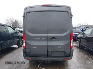2016 Ford Transit Cargo z VIN 1FTYR2CG8GKB14176, wystawiony jako IAAI lot #41563806 z przebiegiem 93 177 mil mil oraz . Historia ofert i sprzedaży dostępna na DreamBid. Obrazek 17.