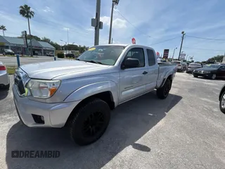 2013 Toyota Tacoma PreRunner with VIN 5TFTU4GN1DX044113, listed as a Copart auction lot 54171145 with 220,965 mi miles and Clean Title. Bid and sale history available at carsss.com. Image 2.