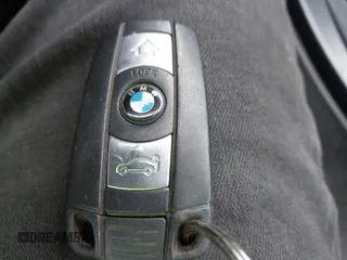 2008 BMW 3 Series 335xi with VIN WBAWC73518E063346, listed as a IAAI auction lot 40765789 with 86,156 mi miles and . Bid and sale history available at carsss.com. Image 11.
