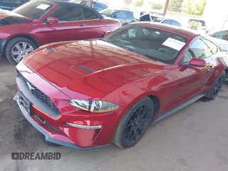 2019 Ford Mustang EcoBoost z VIN 1FA6P8TH6K5186130, wystawiony jako IAAI lot #42324251 z przebiegiem 82 674 mil mil oraz . Historia ofert i sprzedaży dostępna na DreamBid. Obrazek 18.