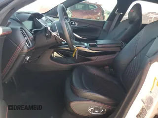 2021 Aston Martin DBX z VIN SCFVUJAW8MTV02134, wystawiony jako Copart lot #72456004 z przebiegiem Nie podano mil oraz Szkody całkowita. Historia ofert i sprzedaży dostępna na DreamBid. Obrazek 7.