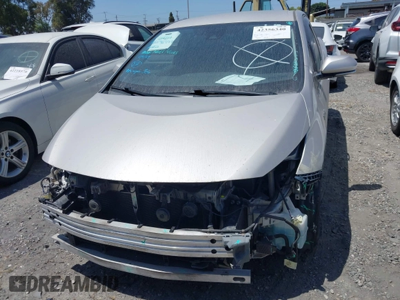 2017 Toyota Prius Plus z VIN JTDKARFPXH3057525, wystawiony jako IAAI lot #42356340 z przebiegiem 149 939 mil mil oraz . Historia ofert i sprzedaży dostępna na DreamBid. Obrazek 13.