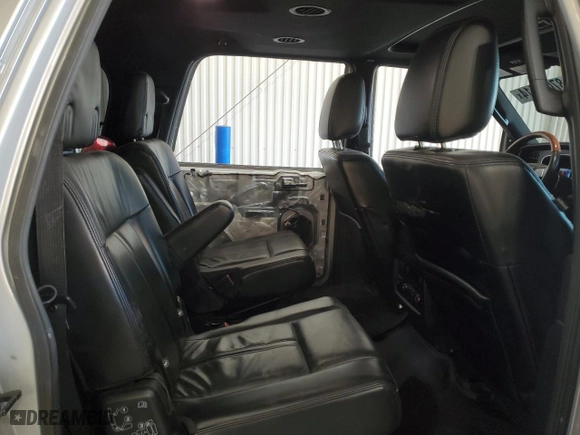 2017 Lincoln Navigator L Select with VIN 5LMJJ3JT4HEL10915, listed as a Copart auction lot 87046114 with 107,446 mi miles and Salvage Title. Bid and sale history available at carsss.com. Image 11.