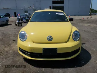 2015 Volkswagen Beetle Fleet Edition with VIN 3VWF17AT9FM635908, listed as a Copart auction lot 62085845 with 78,056 mi miles and Salvage title. Bid and sale history available at DreamBid. Image 5.