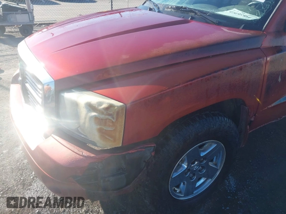 2006 Dodge Dakota SLT with VIN 1D7HE48K36S623701, listed as a IAAI auction lot 41695564 with 130,147 mi miles and . Bid and sale history available at carsss.com. Image 6.