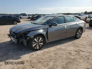 2022 Nissan Altima SV z VIN 1N4BL4DV0NN316513, wystawiony jako Copart lot #55687365 z przebiegiem 66 916 mil mil oraz Szkoda całkowita • Salvage title. Historia ofert i sprzedaży dostępna na DreamBid. Obrazek 1.