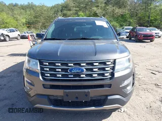 2017 Ford Explorer XLT z VIN 1FM5K8D85HGC79264, wystawiony jako IAAI lot #42007539 z przebiegiem 221 897 mil mil oraz . Historia ofert i sprzedaży dostępna na DreamBid. Obrazek 6.