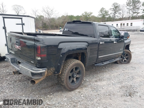 2018 GMC Sierra 2500HD SLT with VIN 1GT12TEY9JF279932, listed as a IAAI auction lot 41583208 with 70,465 mi miles. Bid and sale history available at carsss.com. Image 4.