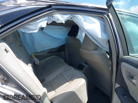 2015 Toyota Camry XLE z VIN 4T1BF1FK6FU923716, wystawiony jako IAAI lot #42038803 z przebiegiem 255 479 mil mil oraz . Historia ofert i sprzedaży dostępna na DreamBid. Obrazek 8.
