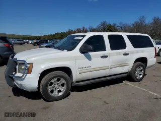 2010 Chevrolet Suburban Commercial with VIN 1GNUKHE34AR172002, listed as a Copart auction lot 70952054 with 102,324 mi miles and Clean Title. Bid and sale history available at carsss.com. Image 1.