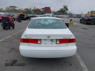 2000 Toyota Camry LE z VIN JT2BF28K3Y0289145, wystawiony jako IAAI lot #42455085 z przebiegiem 202 809 mil mil oraz . Historia ofert i sprzedaży dostępna na DreamBid. Obrazek 16.