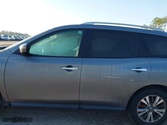2017 Nissan Pathfinder SV with VIN 5N1DR2MN3HC660984, listed as a IAAI auction lot 41663918 with 118,793 mi miles. Bid and sale history available at carsss.com. Image 14.
