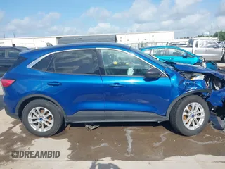 2022 Ford Escape SE Hybrid with VIN 1FMCU9BZ9NUA39229, listed as a IAAI auction lot 42447009 with 39,657 mi miles and . Bid and sale history available at DreamBid. Image 13.