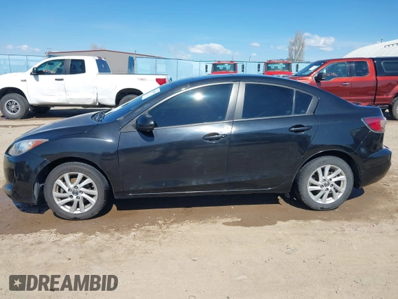 2013 Mazda 3 i Touring z VIN JM1BL1V7XD1821599, wystawiony jako IAAI lot #42050760 z przebiegiem 129 006 mil mil oraz . Historia ofert i sprzedaży dostępna na DreamBid. Obrazek 14.