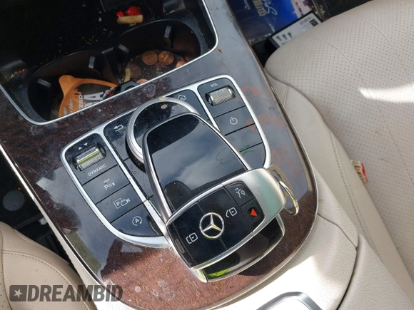 2020 Mercedes-Benz E 350 z VIN WDDZF8DBXLA704257, wystawiony jako IAAI lot #41248454 z przebiegiem 67 143 mil mil oraz . Historia ofert i sprzedaży dostępna na DreamBid. Obrazek 11.