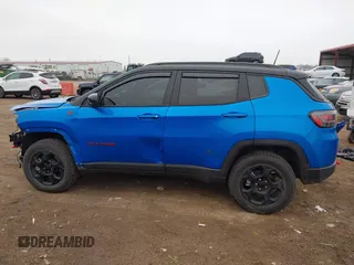 2023 Jeep Compass Trailhawk with VIN 3C4NJDDN8PT551998, listed as a IAAI auction lot 41188039 with 6,531 mi miles and . Bid and sale history available at DreamBid. Image 15.