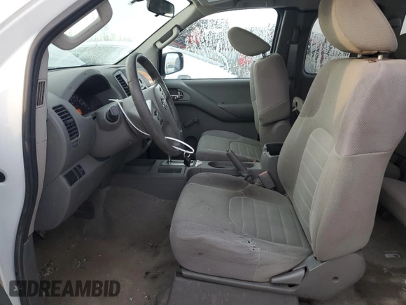 2014 Nissan Frontier S z VIN 1N6BD0CT7EN763840, wystawiony jako Copart lot #42619005 z przebiegiem 164 055 mil mil oraz Czysty tytuł • Clean title. Historia ofert i sprzedaży dostępna na DreamBid. Obrazek 7.