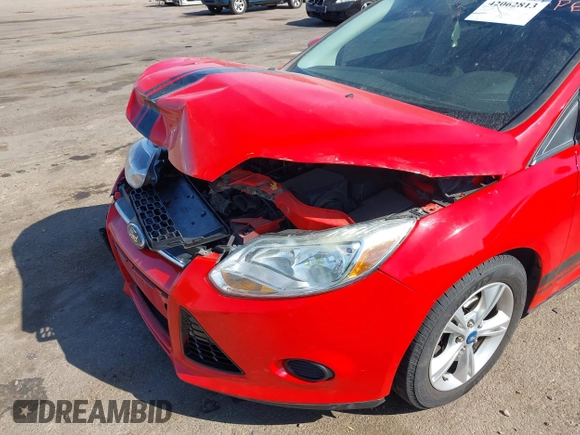 2014 Ford Focus SE with VIN 1FADP3K26EL305818, listed as a IAAI auction lot 42062813 with 175,047 mi miles. Bid and sale history available at carsss.com. Image 13.