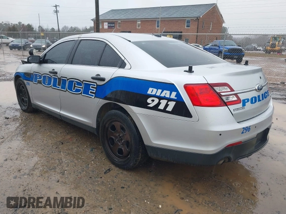 2015 Ford Police Interceptor с VIN 1FAHP2MK8FG190240, выставлен на аукционе IAAI как лот 41570580 с пробегом 131 158 миль миль и . История ставок и продаж доступна на DreamBid. Изображение 3.