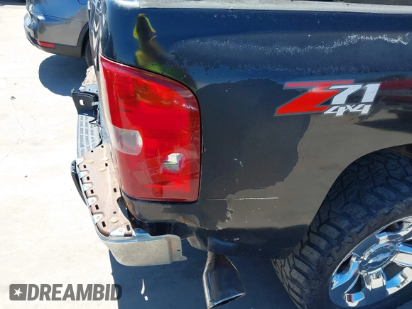 2009 Chevrolet Silverado 1500 LT with VIN 3GCEK23M59G190316, listed as a IAAI auction lot 42087025 with 175,998 mi miles and . Bid and sale history available at DreamBid. Image 17.