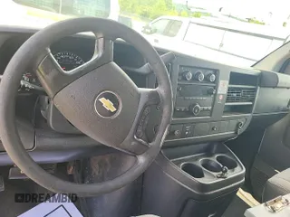 2012 Chevrolet Express Cargo с VIN 1GCWGFCAXC1164237, выставлен на аукционе IAAI как лот 42620003 с пробегом 219 226 миль миль и . История ставок и продаж доступна на DreamBid. Изображение 5.