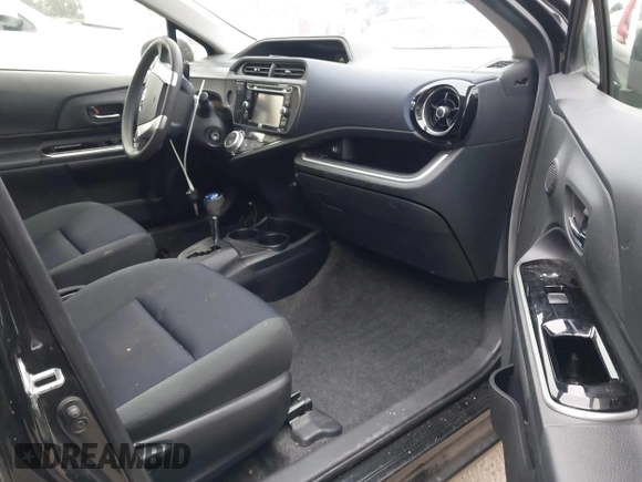 2016 Toyota Prius One z VIN JTDKDTB37G1120985, wystawiony jako IAAI lot #42030170 z przebiegiem 58 288 mil mil oraz . Historia ofert i sprzedaży dostępna na DreamBid. Obrazek 5.