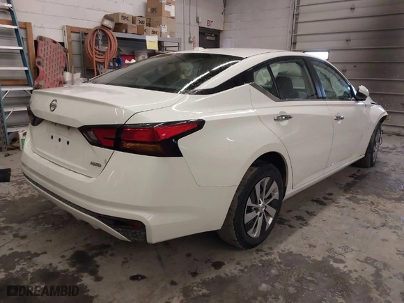 2020 Nissan Altima 2.5 S with VIN 1N4BL4BW6LC257858, listed as a IAAI auction lot 41748824 with 51,845 mi miles. Bid and sale history available at carsss.com. Image 4.
