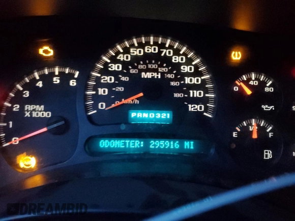 2004 Chevrolet Tahoe LS with VIN 1GNEK13VX4J220038, listed as a Copart auction lot 81907854 with 295,916 mi miles and Salvage Title. Bid and sale history available at carsss.com. Image 9.