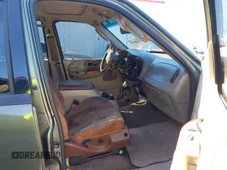 2002 Ford F-150 XLT with VIN 1FTRW08L42KE05595, listed as a IAAI auction lot 41486251 with 1 mi miles. Bid and sale history available at carsss.com. Image 5.