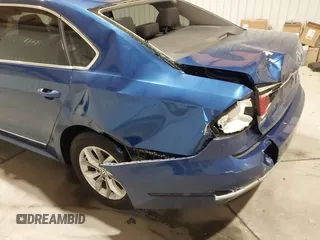 2017 Volkswagen Passat S z VIN 1VWAT7A38HC013602, wystawiony jako IAAI lot #41218616 z przebiegiem 77 497 mil mil oraz . Historia ofert i sprzedaży dostępna na DreamBid. Obrazek 17.