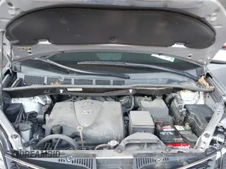 2018 Toyota Sienna SE with VIN 5TDXZ3DC0JS950481, listed as a IAAI auction lot 42404211 with 87,697 mi miles and . Bid and sale history available at DreamBid. Image 10.