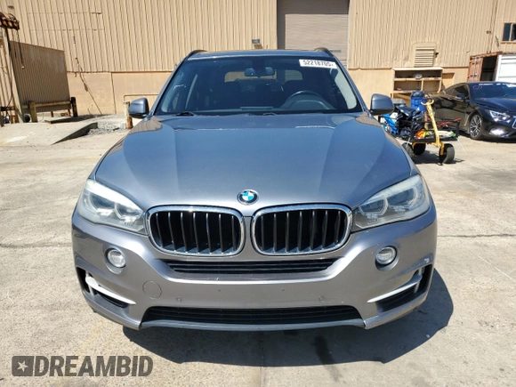 2014 BMW X5 sDrive35i with VIN 5UXKR2C56E0H33647, listed as a Copart auction lot 52218705 with 192,848 mi miles and Clean Title. Bid and sale history available at carsss.com. Image 5.
