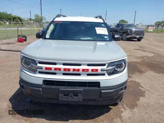 2023 Ford Bronco Sport Heritage с VIN 3FMCR9G60PRD88788, выставлен на аукционе IAAI как лот 41992912 с пробегом 30 107 миль миль и . История ставок и продаж доступна на DreamBid. Изображение 6.