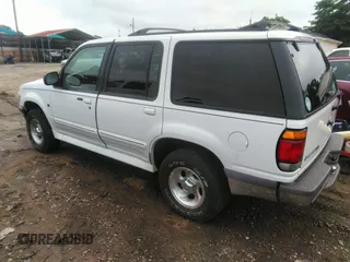 1997 Ford Explorer XLT z VIN 1FMDU35P5VUD09276, wystawiony jako IAAI lot #42221438 z przebiegiem 152 881 mil mil oraz . Historia ofert i sprzedaży dostępna na DreamBid. Obrazek 3.