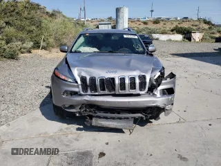 2018 Jeep Cherokee Latitude with VIN 1C4PJMCBXJD564118, listed as a Copart auction lot 59978295 with 115,815 mi miles and Salvage title. Bid and sale history available at DreamBid. Image 5.