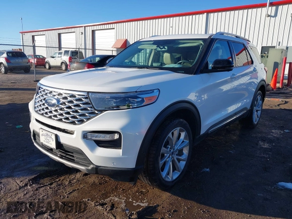 2022 Ford Explorer Platinum with VIN 1FM5K8HC8NGA33268, listed as a IAAI auction lot 41456814 with 47,700 mi miles. Bid and sale history available at carsss.com. Image 17.
