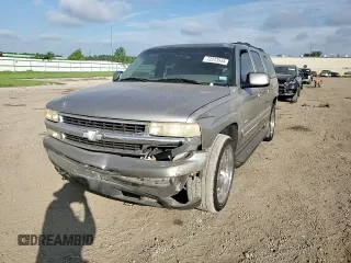 2000 Chevrolet Suburban LT with VIN 3GNEC16T0YG143890, listed as a Copart auction lot 72273534 with 242,305 mi miles and Salvage Title. Bid and sale history available at carsss.com. Image 12.
