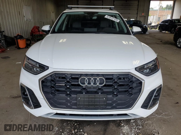 2023 Audi Q5 S line Premium Plus с VIN WA1EAAFY7P2125155, выставлен на аукционе Copart как лот 61812125 с пробегом 52 587 миль миль и Списание • Salvage title. История ставок и продаж доступна на DreamBid. Изображение 5.