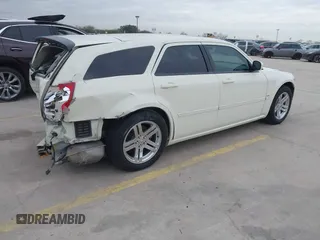 2005 Dodge Magnum RT with VIN 2D8GV58245H510374, listed as a IAAI auction lot 41321857 with 1 mi miles. Bid and sale history available at carsss.com. Image 4.