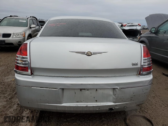2007 Chrysler 300 Touring with VIN 2C3KA53G67H859650, listed as a Copart auction lot 47525825 with 196,318 mi miles and Salvage Title. Bid and sale history available at carsss.com. Image 6.